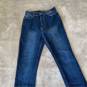 Size 11 high waisted jeans NEVER WORN